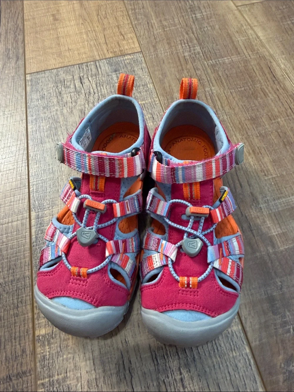 Keen Seacamp II CNX Washable Hiking Sandals Pink Big Kids Size 1